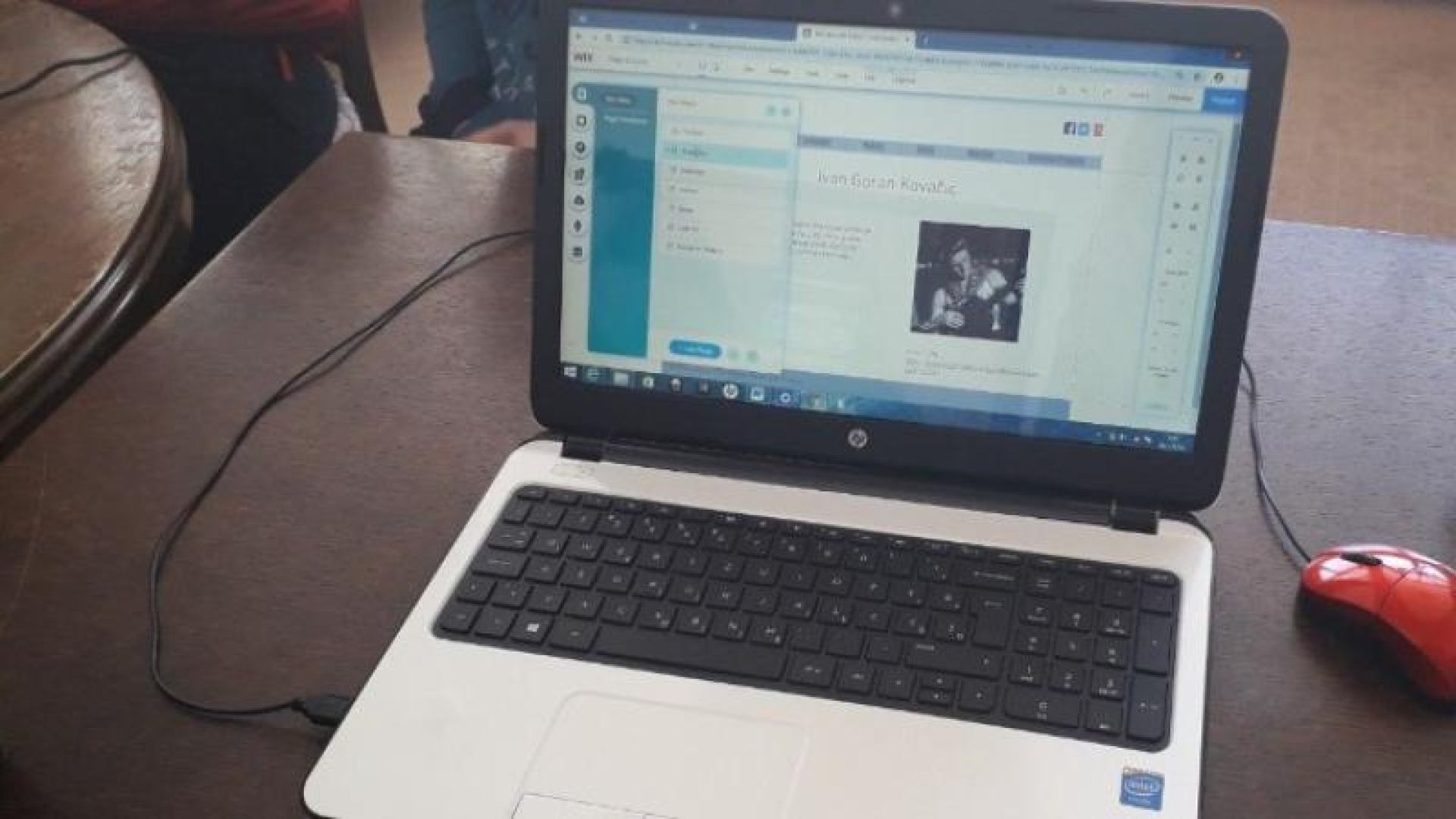 Studentice održale multimedijsku radionicu osnovnoškolcima