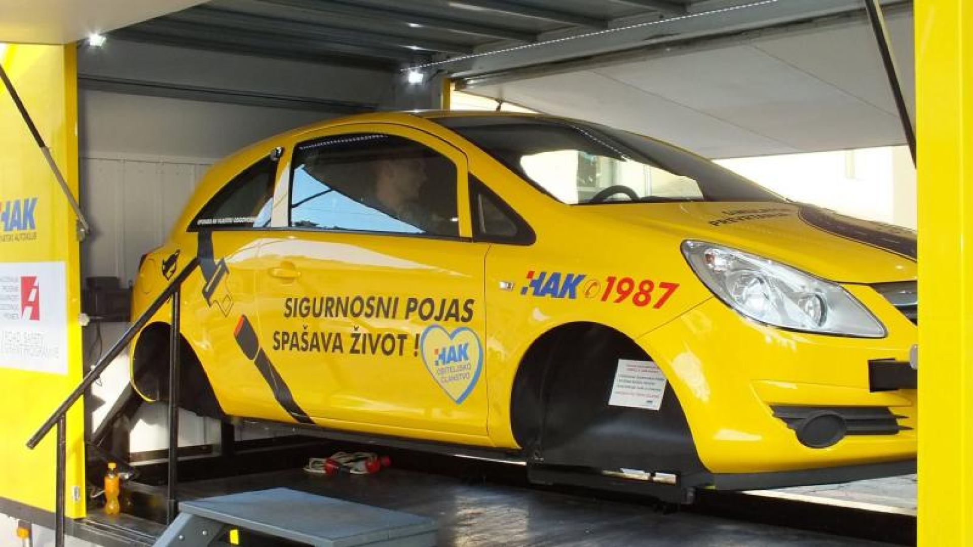  Hrvatski autoklub (HAK) i Autoklub Rijeka u suradnji s Veleučilištem u Rijeci organiziraju preventivno edukativnu akciju pod nazivom „KLIK“