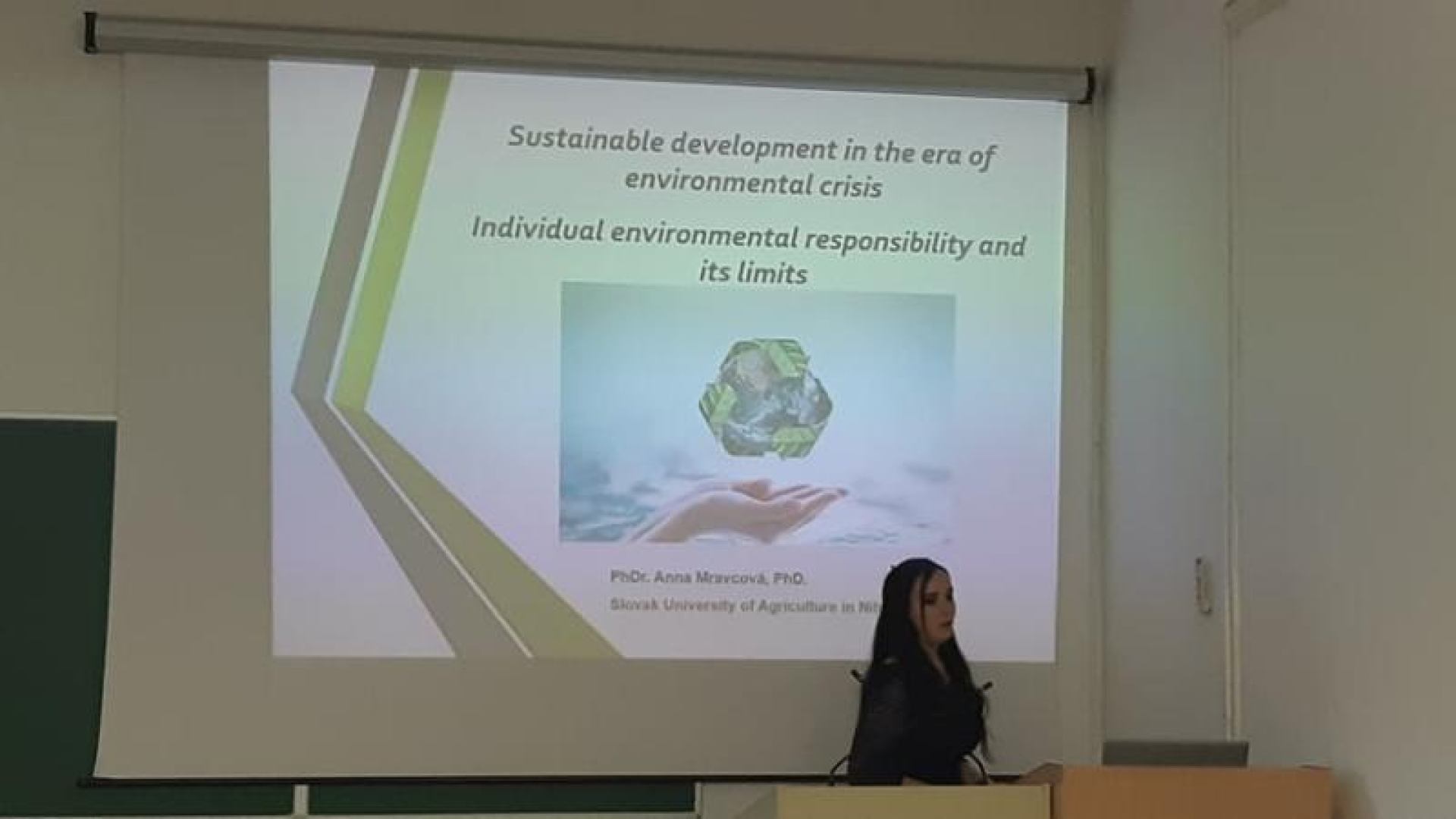 U okviru CEEPUS programa dr. sc. Anna Mravcova (Slovak University of Agriculture in Nitra) održala je gostujuće predavanja na temu održivog razvoja