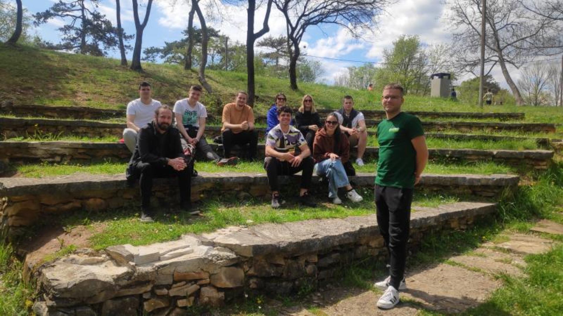 Terenska nastava u Labinu - divlje šparoge, ljekovite gljive i vinogradarsko-maslinarski OPG