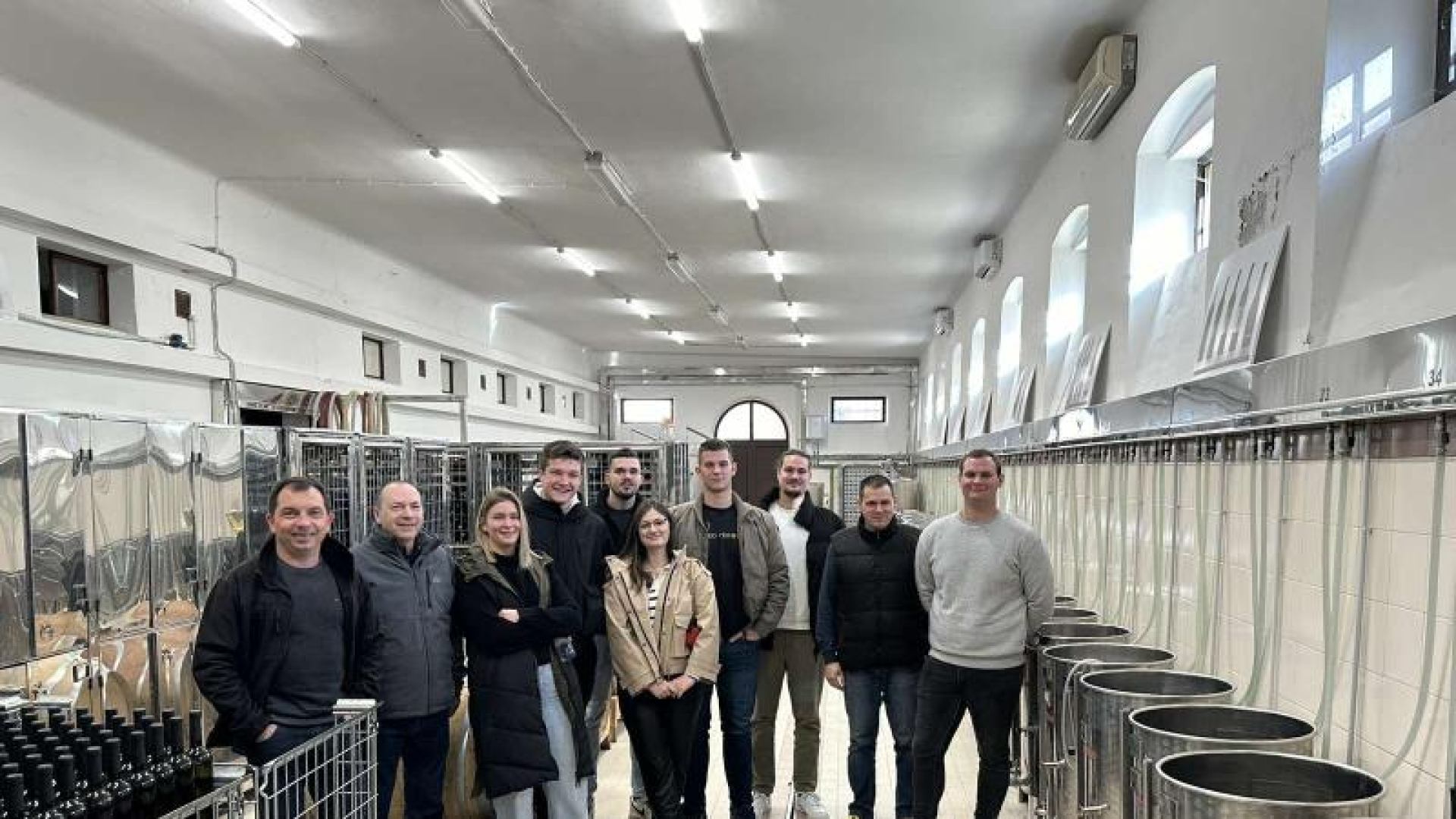 Stručni posjet studentskom podrumu Poljoprivrednog odjela, podrumu Rossi i podrumu Pilato