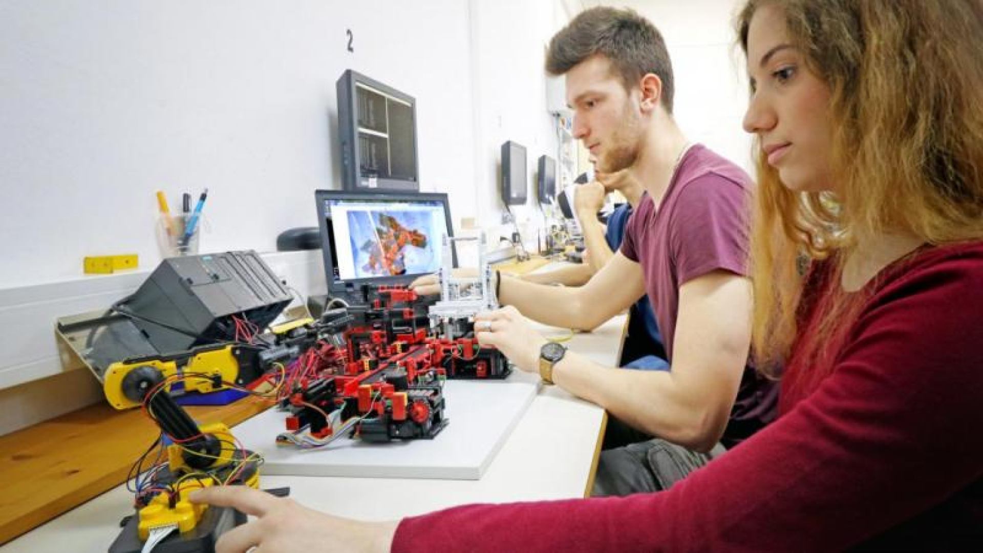 Nepoznato, a traženo zanimanje donosi skup znanja s tehničkog područja