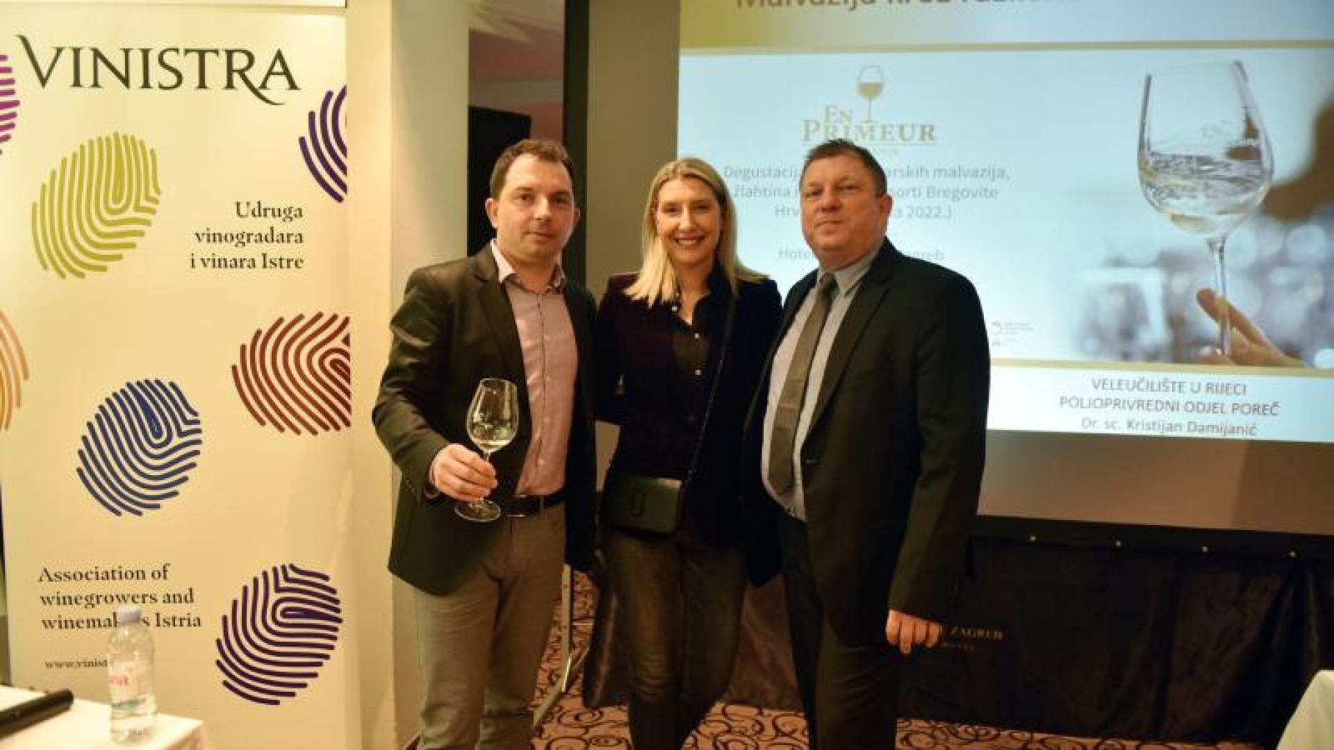 Mlade nade stižu na istarsku vinsku scenu. Sedam veličanstvenih malvazija na Vinistrinom En primeuru