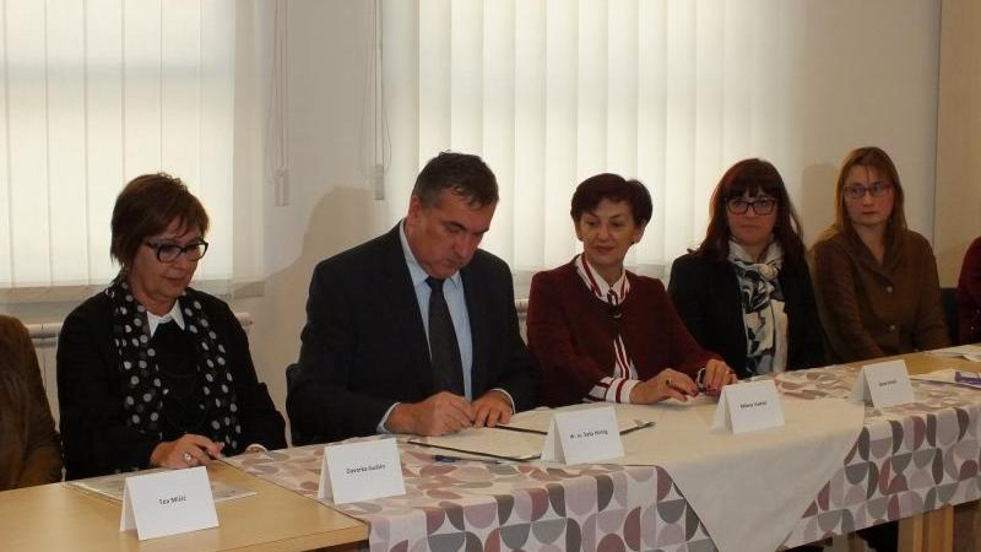 Potpisan sporazum o suradnji u provedbi edukacije i mjera u cilju povećanja sigurnosti djece u prometu